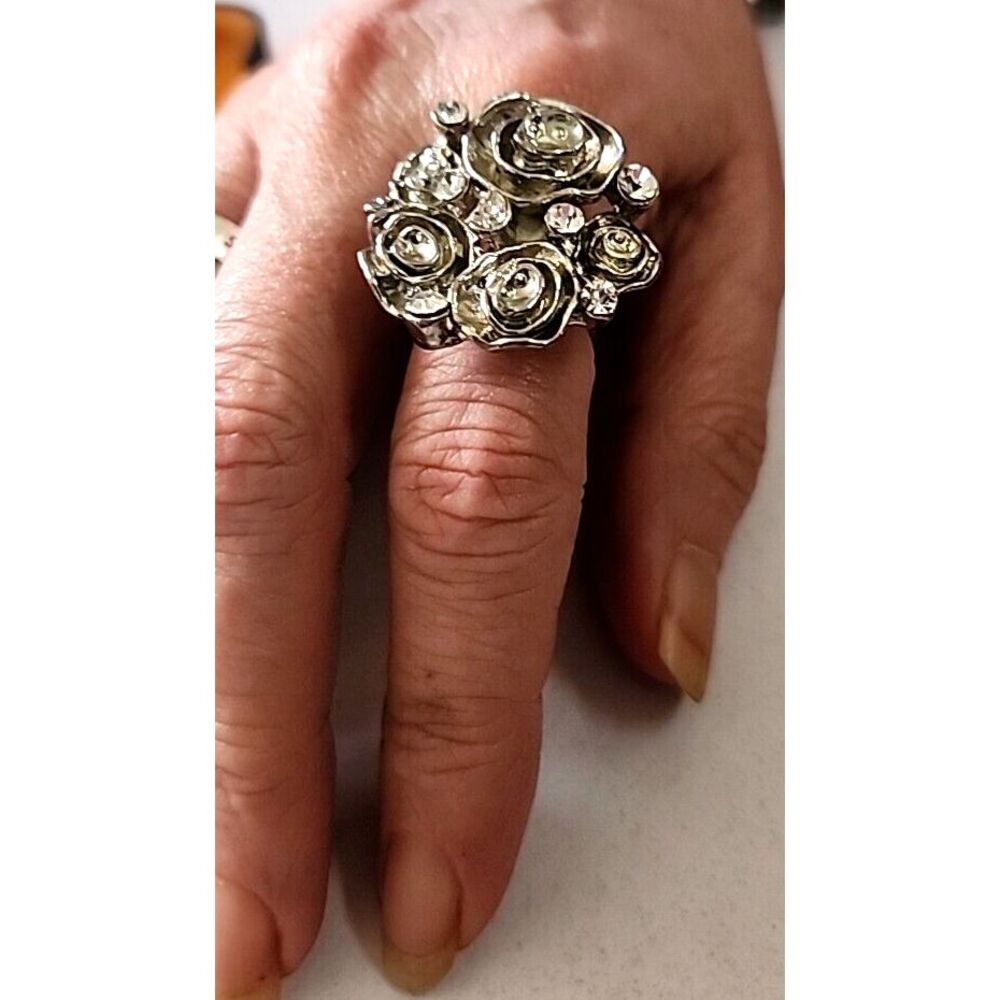 Roses Rhinestones Adjustable‎ Silver Ring - Picture 9 of 11